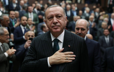 В парламенте Турции устроили кулачные бои из-за Эрдогана