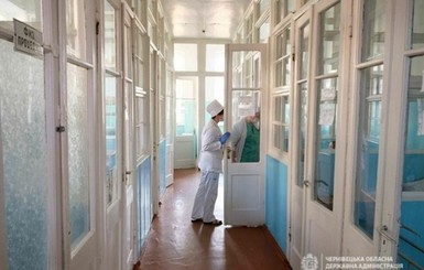Коронавирус в Украине: врачи рассказали о состоянии больного и его жены