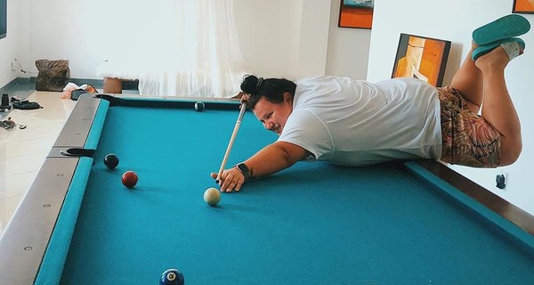 Alyona Alyona подалась на поиски пристанища