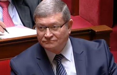 Во Франции депутата забрали в реанимацию из-за коронавируса