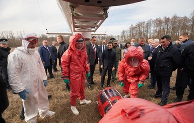 Тимошенко поместили в капсулу, чтобы показать Зеленскому санитарный вертолет