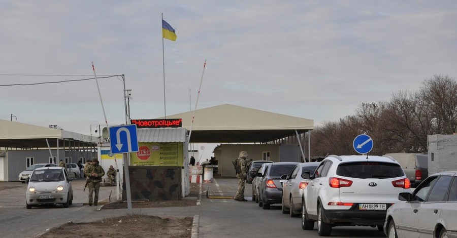 Жителей ОРДЛО с температурой в Украину не пустят: на КПВВ особый режим из-за коронавируса