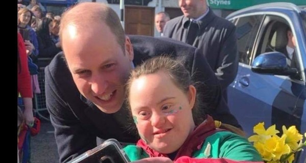 Принц Уильям нарушил протокол ради поклонницы и растрогал соцсети