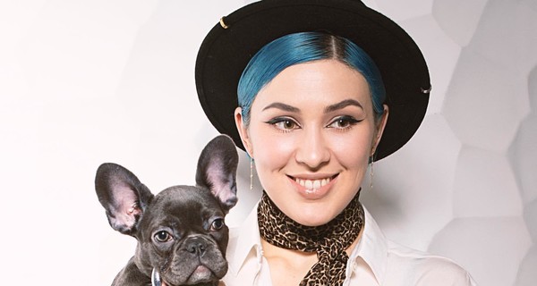 MARUV в Instagram ведет страницу бульдога, а MELOVIN - кота 