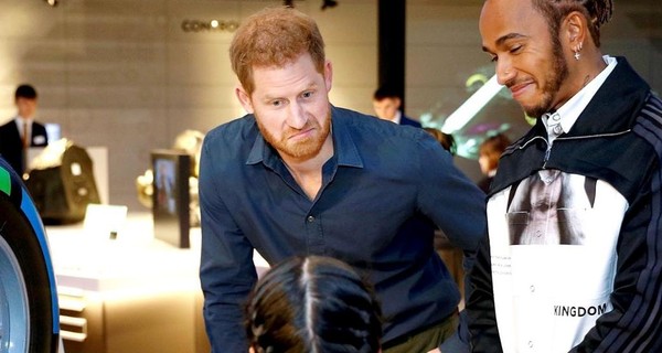 Российские пранкеры разыграли принца Гарри, представившись Гретой Тунберг