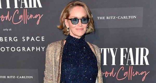 Гостей вечеринки Шэрон Стоун перед началом празднования проверили на коронавирус