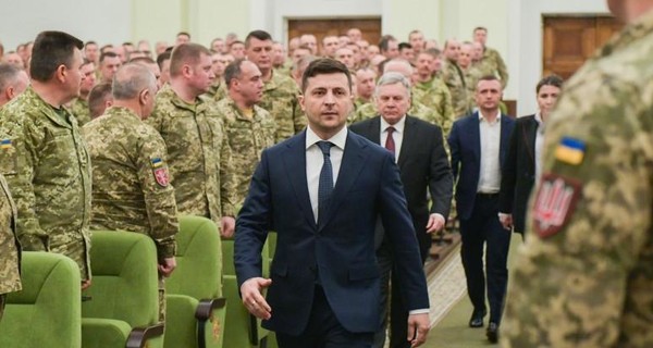 Зеленский начал представление нового министра обороны минутой молчания