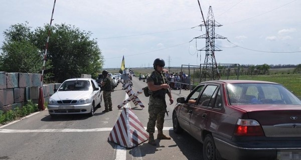 На Донбассе во время прохождения пункта пропуска умерла женщина