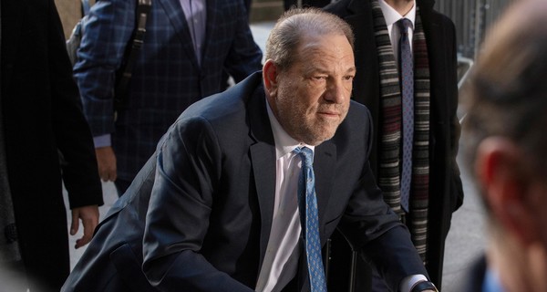 Харви Вайнштейн попал в больницу