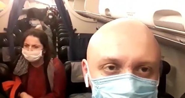В МАУ обвинили во лжи пассажира, снявшего паническое видео на рейсе Милан-Киев