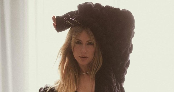 Леся Никитюк надела пикантный костюм для Джареда Лето