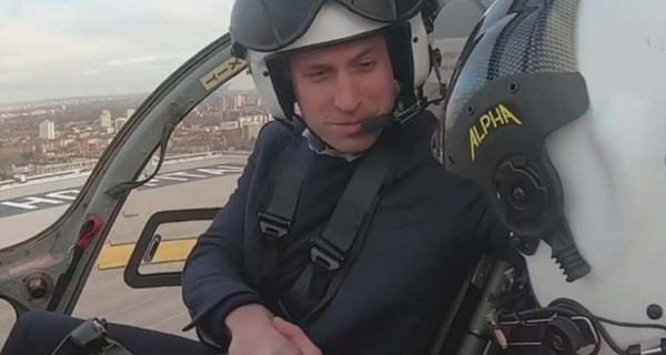 СМИ: Принц Уильям задумал бороться с коронавирусом, став пилотом санавиации