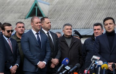 Рейтинг украинских политиков: самый высокий у Зеленского, самый низкий у Ермака
