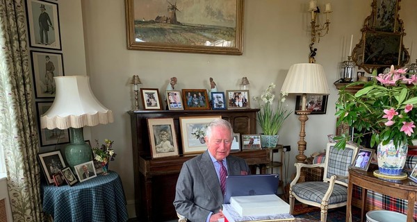 Принц Чарльз впервые в истории открыл больницу по видеосвязи