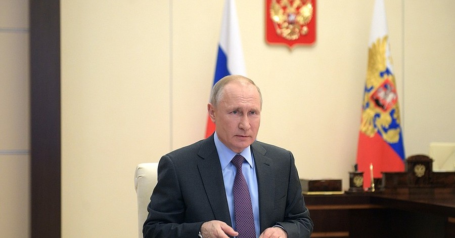 Путин заявил, что Россия может сократить добычу нефти и взаимодействовать с США