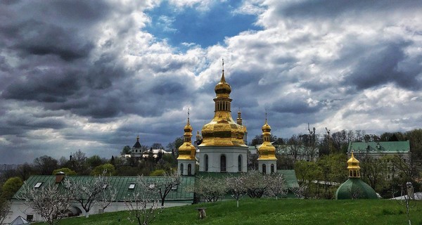 Киево-Печерская Лавра будет вести онлайн-трансляции с донатами через сайт