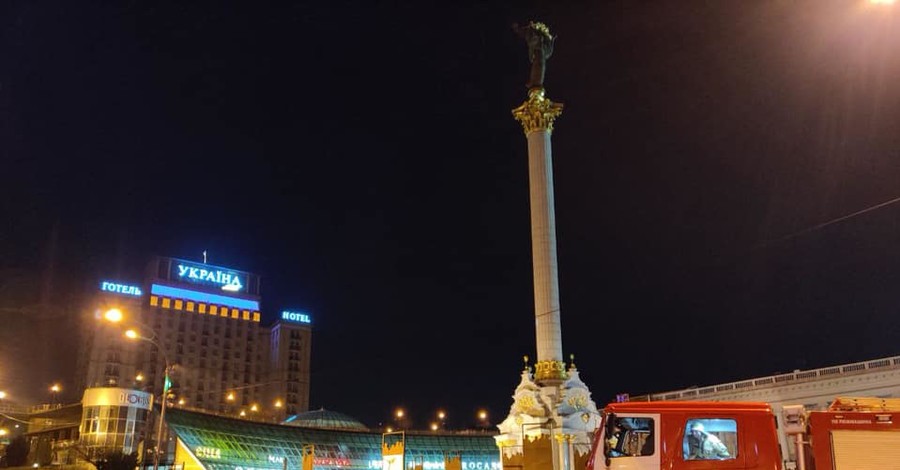 На Майдане загорелся коллектор, который питает НБУ, гостиницу 