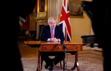 Больной коронавирусом премьер Великобритании Борис Джонсон попал в реанимацию