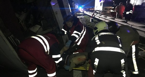 В Венгрии в аварию попал автобус с украинцами. Двое из восьми пострадавших – в тяжелом состоянии 