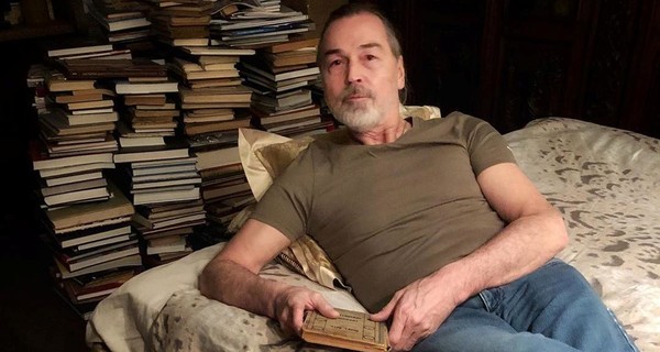 Художник Никас Сафронов на своей день рождения попал в аварию