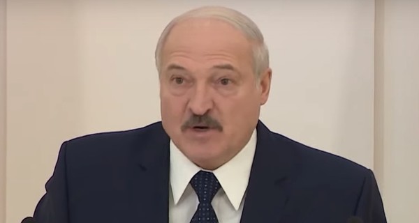 Лукашенко: Коронавирус находит тех, кто вчера пил, и сегодня курит