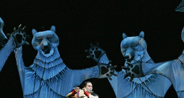 Как смотреть мировые постановки, не выходя из дома: хотите – в Нью-Йорке, хотите – в Вене