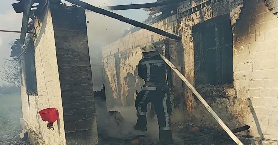 Под Киевом при пожаре погибли трое маленьких детей