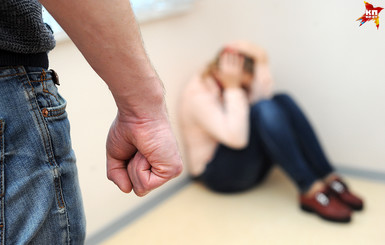 Полиция - жертвам домашнего насилия: Сейчас карантин, мы не имеем права прийти в вашу семью