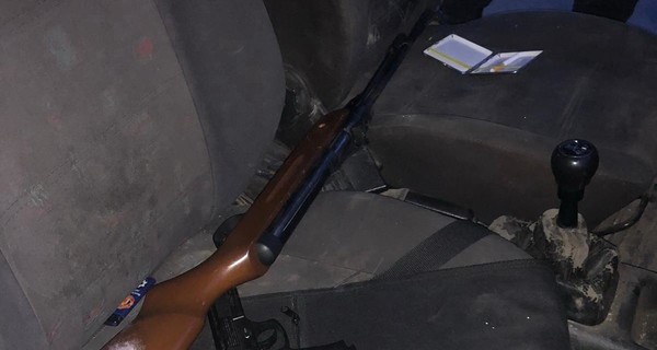 На Закарпатье мужчина угрожал расстрелом пограничникам и полицейским