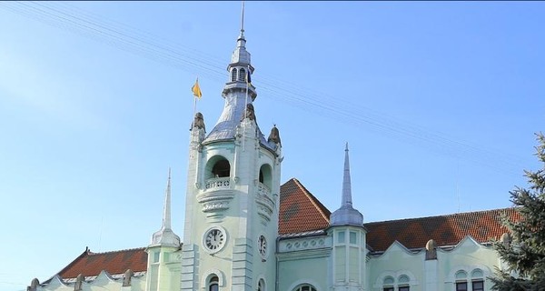 В Мукачево на Пасху закрывают на карантин все церкви и рынки