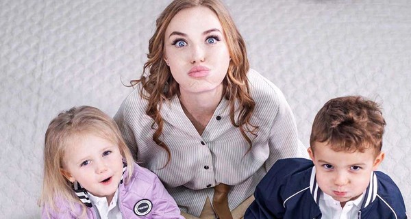 Слава Каминская надела при детях эротический фартук