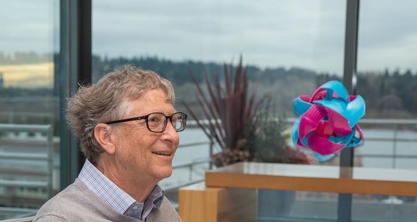 Билл Гейтс: спаситель человечества от коронавируса или его создатель?