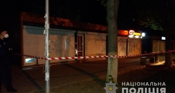 В Одессе подорвали торговый павильон 