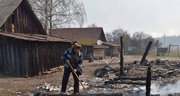 Пожары в селах Житомирской области: Родители прятали детей в ручье, а сами тушили дома