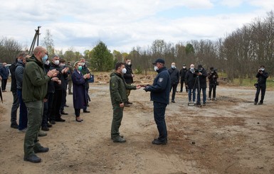 Глава ГАЗО рассказал Зеленскому, что нужно для возобновления туризма в Чернобыле и как сейчас там тушат пожары