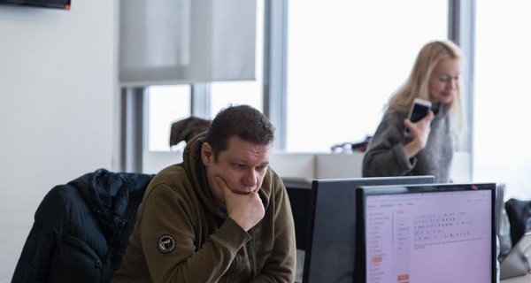 Шеф-редактор новостей Delo.ua заявил об избиении полицейскими