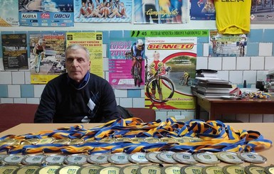 Умер известный украинский тренер по велоспорту Евгений Штермер