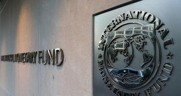 В МВФ отказались подписывать долгосрочную программу с Украиной