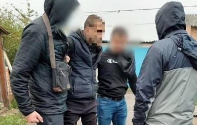 В Харькове задержали подозреваемых в избиении и изнасиловании 17-летнего парня 