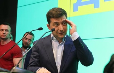 Украинцы выставили Зеленскому оценку за первый год президентства