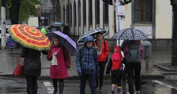 Заморозки и дожди снова идут в Украину