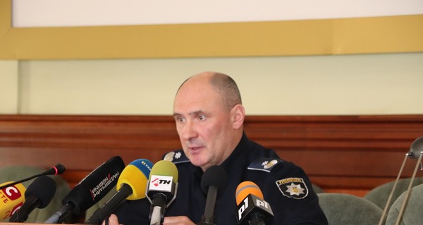 Начальник Нацполиции Харьковской области похвалил спецназовца, который устроил задержание из-за игрушечного пистолета