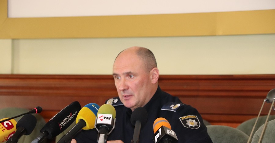 Начальник Нацполиции Харьковской области похвалил спецназовца, который устроил задержание из-за игрушечного пистолета