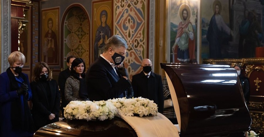 В Украине попрощались с известным политиком Анатолием Матвиенко