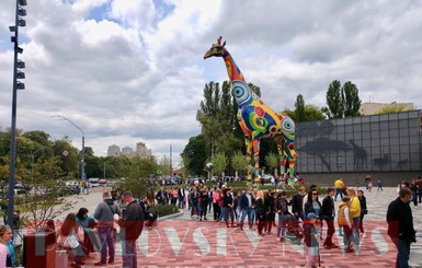 У киевского зоопарка - очереди в первые после карантина выходные