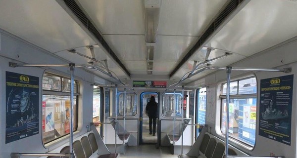 В Киеве впервые за 2 месяца заработало метро