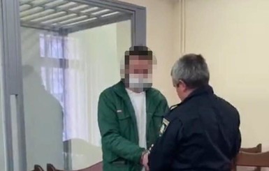 В Киеве мужчина насиловал 13-летнего крестника для продажи порноконтента