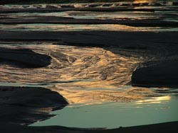 125 баррелей нефти вылилось в озеро в Канаде 