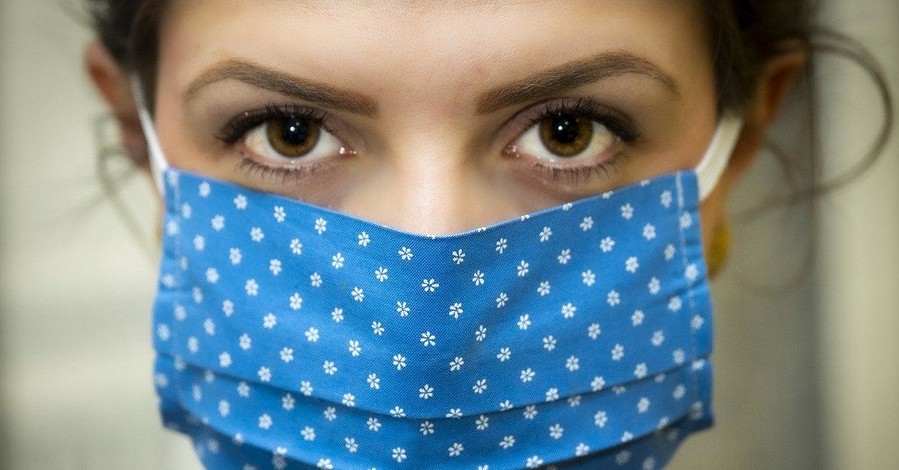 Коронавирусом заразились 4 тысячи украинских медиков