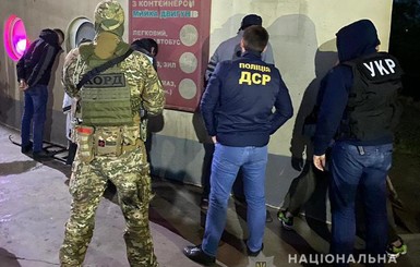 Киллеры, стрелявшие в главу наркокартеля в центре Киева, задержаны